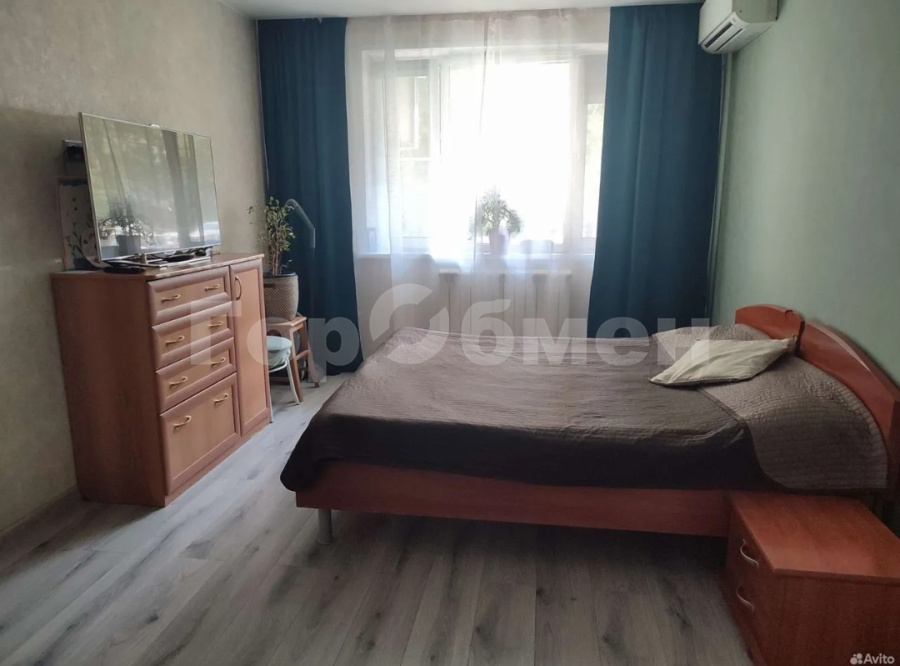 Продажа 3-комнатной квартиры, Москва, Онежская улица,  17