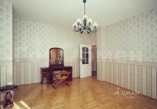 Продажа 5-комнатной квартиры, Москва, Россия,    Кутузовский проезд