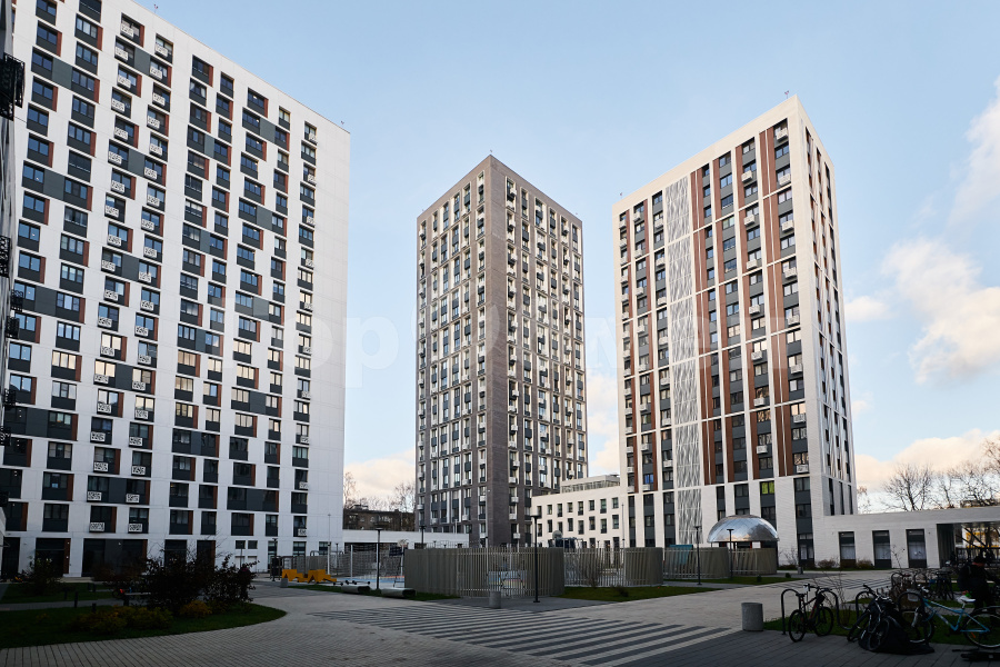 Продажа 4-комнатной квартиры, Москва, улица Коминтерна,  15