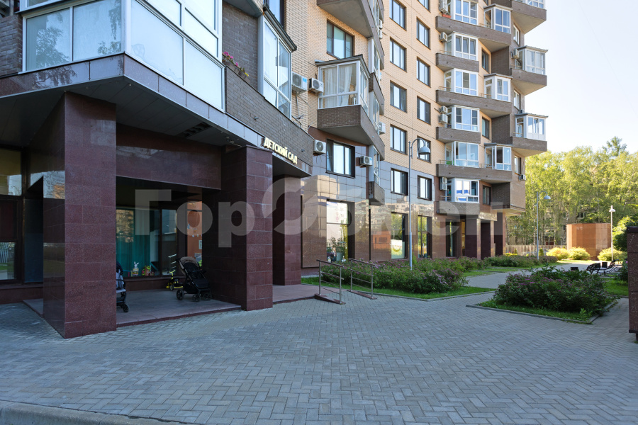 Продажа 3-комнатной квартиры, Химки, улица Лавочкина,  25