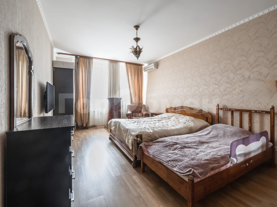 Продажа 3-комнатной квартиры, Москва, улица Бочкова,  8к1