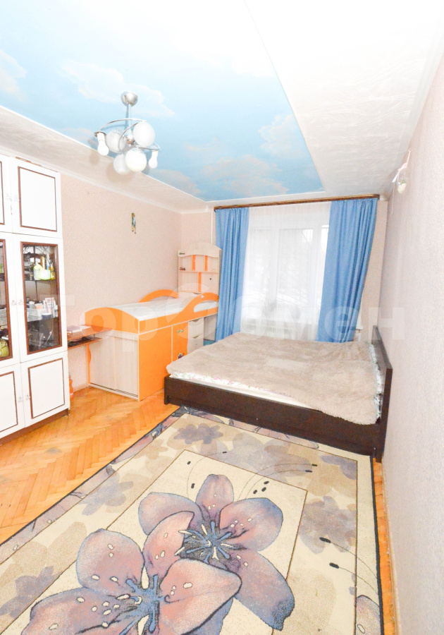 Продажа 2-комнатной квартиры, Москва, улица Плющева,  18к2