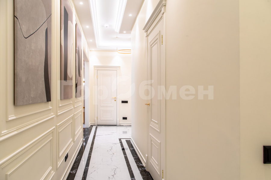 Продажа 3-комнатной квартиры, Москва, улица Янковского,  1к1