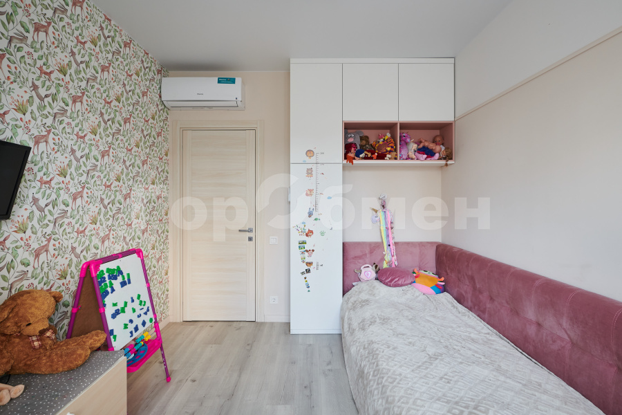 Продажа 4-комнатной квартиры, Москва, улица Коминтерна,  15