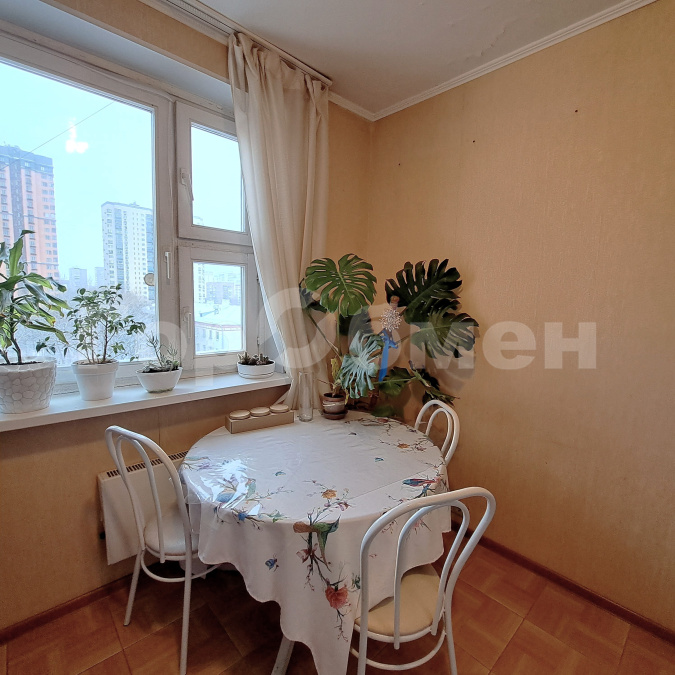 Продажа 2-комнатной квартиры, Москва, Болотниковская улица,  18