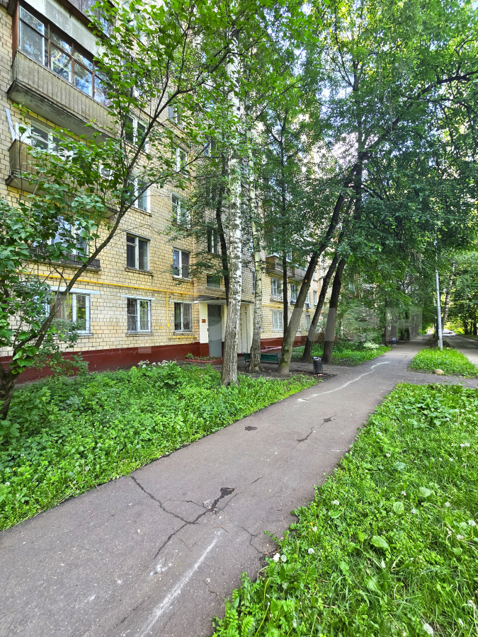 Продажа 2-комнатной квартиры, Москва, Уральская улица,  15