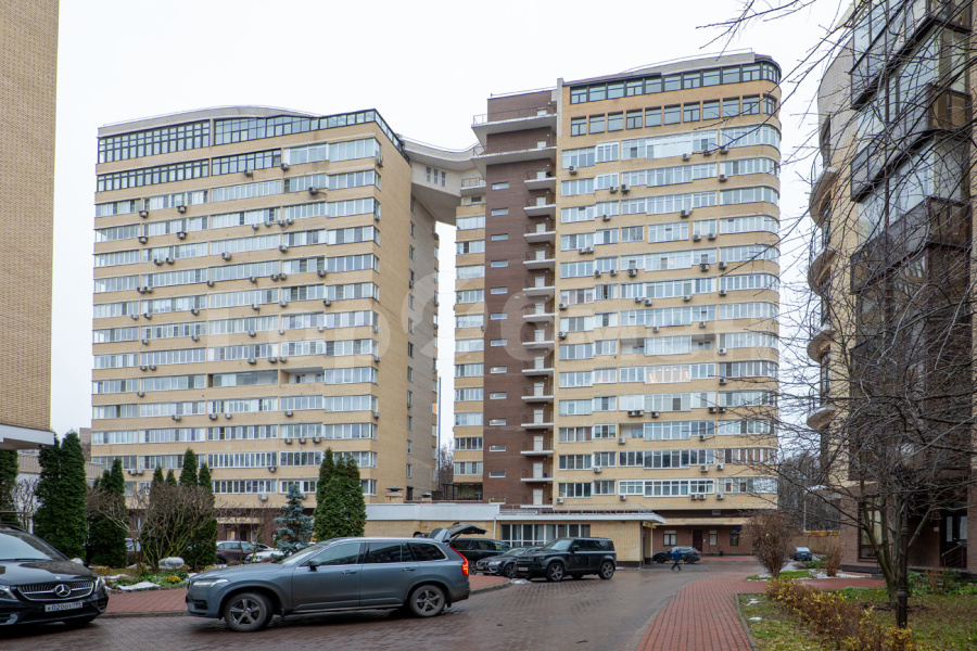 Продажа 3-комнатной квартиры, Москва, Староволынская улица,  15к2