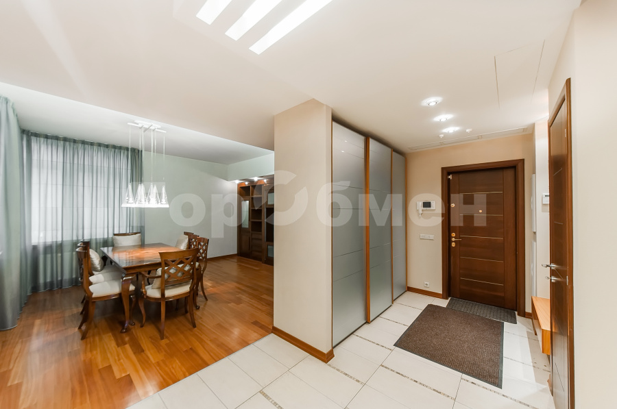 Продажа 5-комнатной квартиры, Москва, 3-я Красногвардейская улица,  3