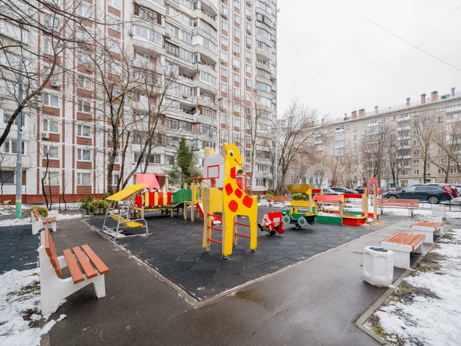 Продажа 3-комнатной квартиры, Москва, улица Бочкова,  8к1