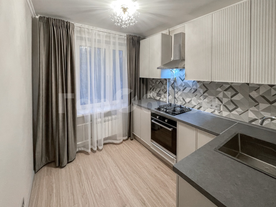 Продажа 1-комнатной квартиры, Москва, улица Бутлерова,  10