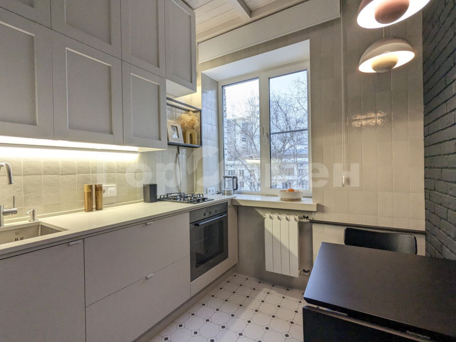 Продажа 2-комнатной квартиры, Москва, Измайловское шоссе,  15к2