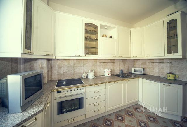 Продажа 5-комнатной квартиры, Москва, Россия,    Кутузовский проезд