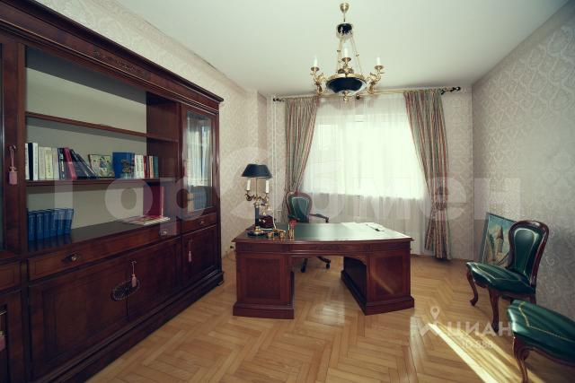 Продажа 5-комнатной квартиры, Москва, Россия,    Кутузовский проезд