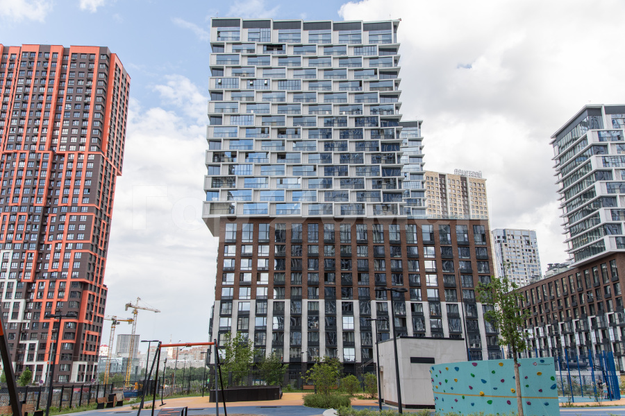 Продажа 3-комнатной квартиры, Москва, улица Янковского,  1к1