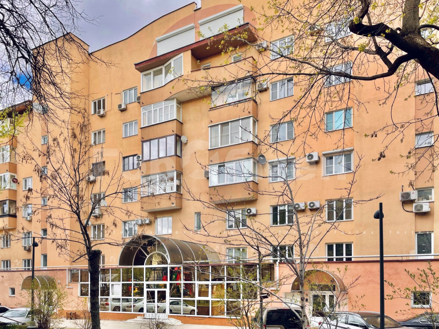 Продажа 5-комнатной квартиры, Москва, Россия,    Кутузовский проезд