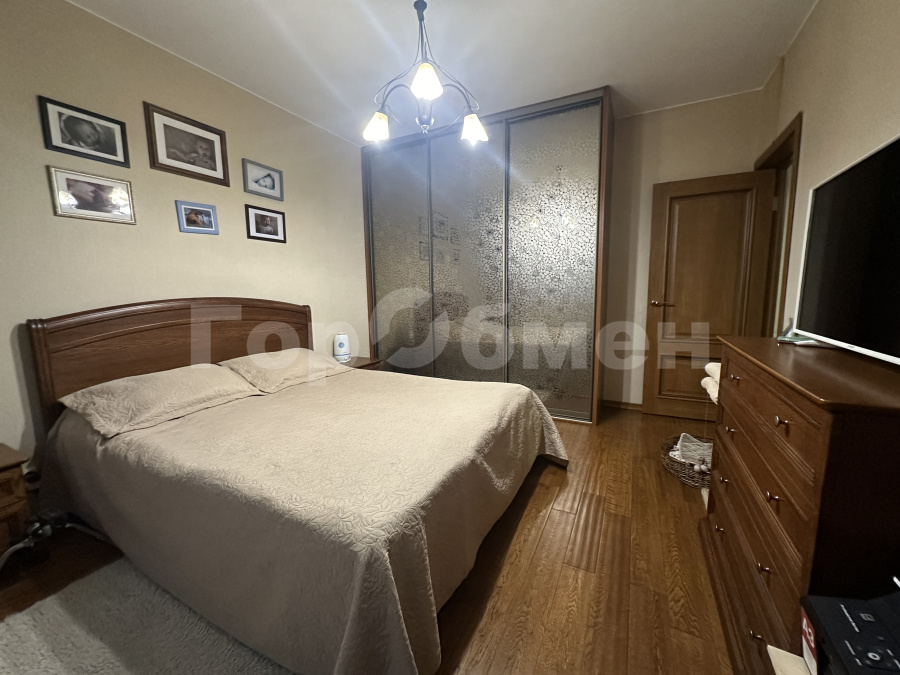 Продажа 3-комнатной квартиры, Москва, Лобненская улица,  15к1