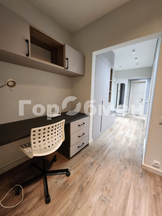 Аренда 3-комнатной квартиры, Москва, Россия,   Профсоюзная улица