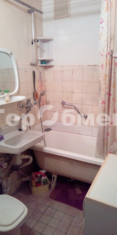 Продажа 1-комнатной квартиры, Москва, Россия,   Севастопольский проспект