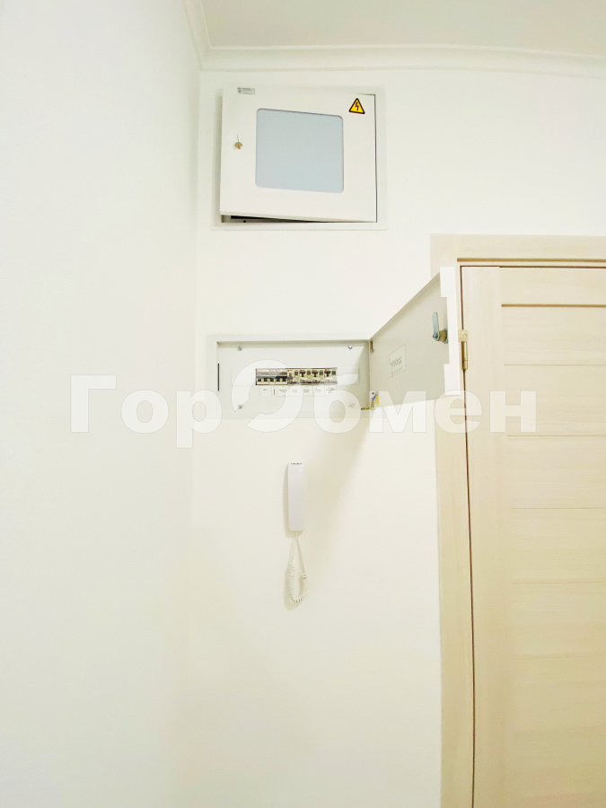 Продажа 3-комнатной квартиры, Москва, Россия,   улица Генерала Глаголева