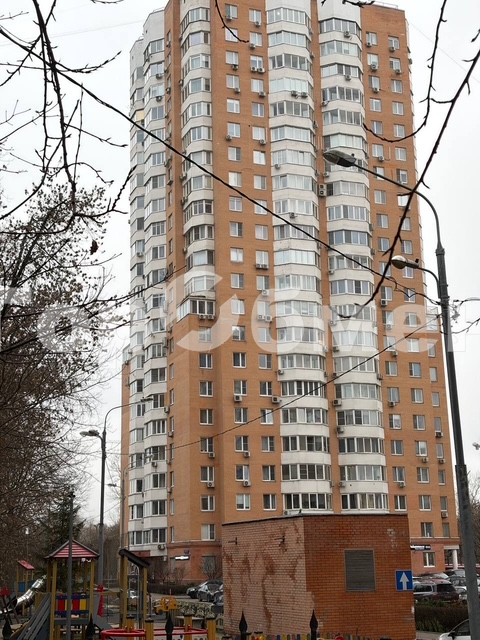 Аренда 3-комнатной квартиры, Москва, Россия,   улица Пырьева