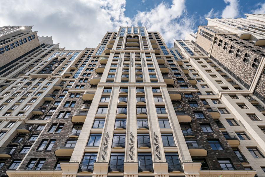 Продажа 2-комнатной квартиры, Москва, Россия,    улица Академика Королёва