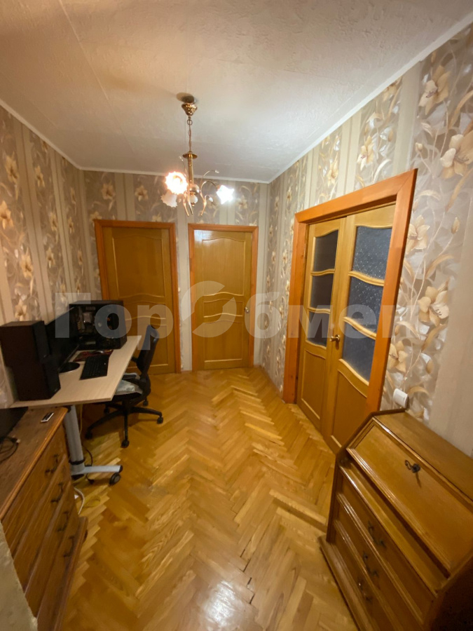 Продажа 3-комнатной квартиры, Москва, Россия,   Новокосинская улица