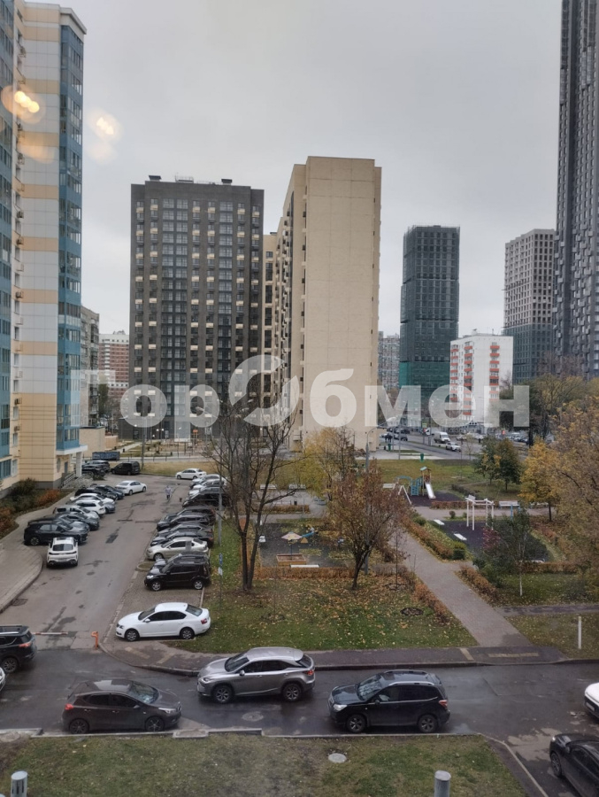 Продажа 3-комнатной квартиры, Москва, Россия,   улица Генерала Глаголева