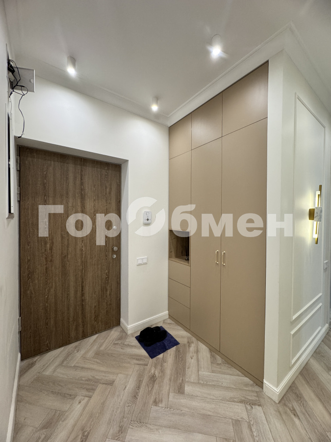 Аренда 2-комнатной квартиры, Москва, Россия,   улица Янковского