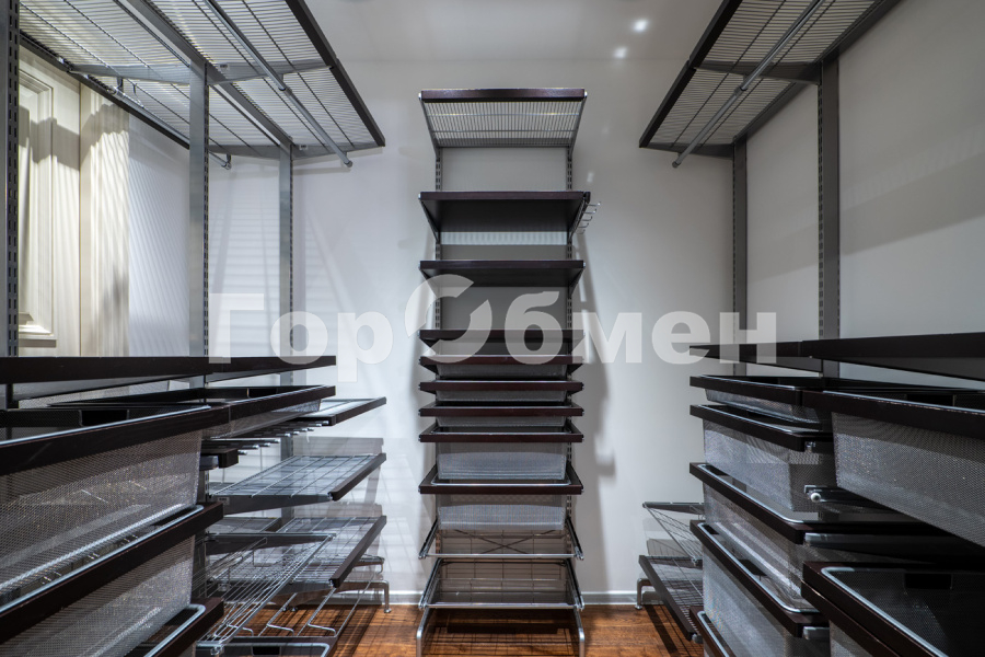 Продажа 3-комнатной квартиры, Москва, Россия,    Староволынская улица