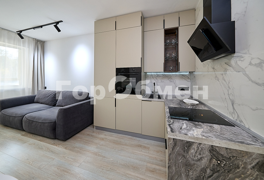 Продажа квартиры, Санкт-Петербург, Россия,    Смоленская улица