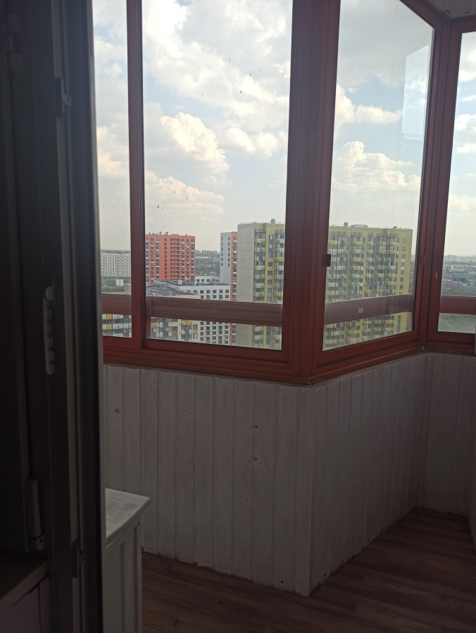 Продажа 3-комнатной квартиры, Москва, Россия,    улица Вертолётчиков