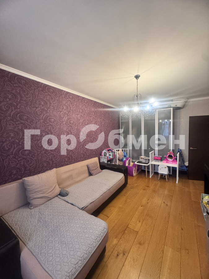 Продажа 2-комнатной квартиры, Москва, Россия,   Лукинская улица