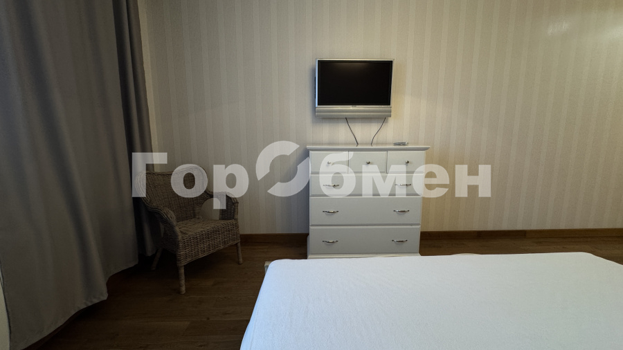 Аренда 2-комнатной квартиры, Москва, Россия,   Истринская улица