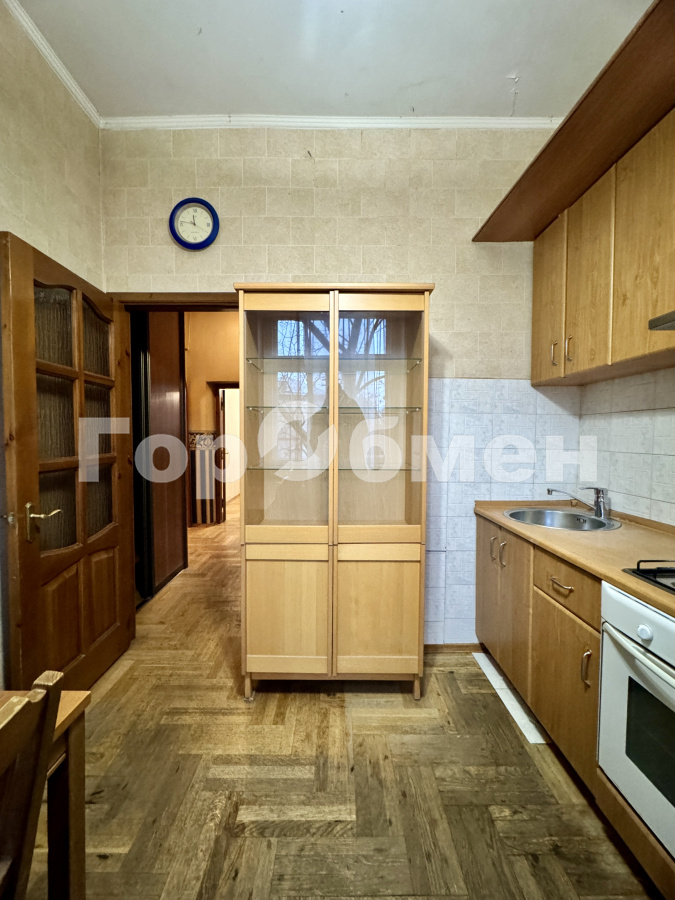 Продажа 2-комнатной квартиры, Москва, Россия,   улица Ремизова