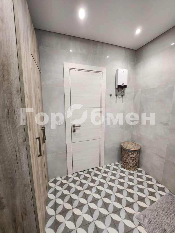 Аренда 3-комнатной квартиры, Москва, Россия,   Профсоюзная улица