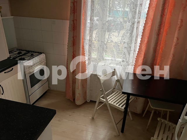 Аренда 3-комнатной квартиры, Москва, Россия,   улица 26 Бакинских Комиссаров