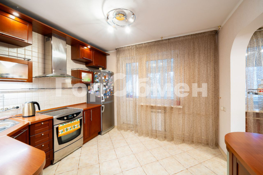 Продажа 4-комнатной квартиры, Королев, Россия,    микрорайон Юбилейный