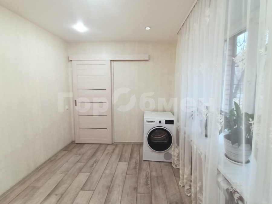 Продажа 2-комнатной квартиры, Москва, Россия,   улица Искры