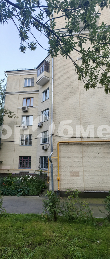 Продажа 2-комнатной квартиры, Москва, Россия,    Мантулинская улица