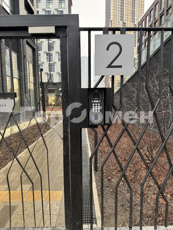 Аренда 2-комнатной квартиры, Москва, Россия,   улица Янковского