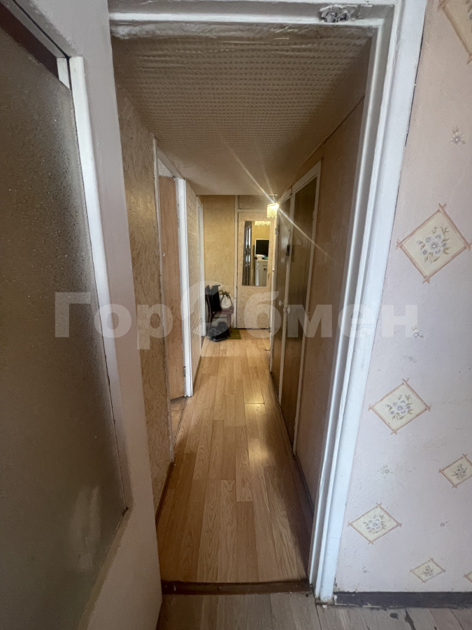 Продажа 2-комнатной квартиры, Москва, Россия,   улица Коминтерна