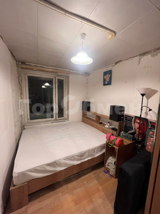 Продажа 3-комнатной квартиры, Москва, Россия,   улица Героев Панфиловцев