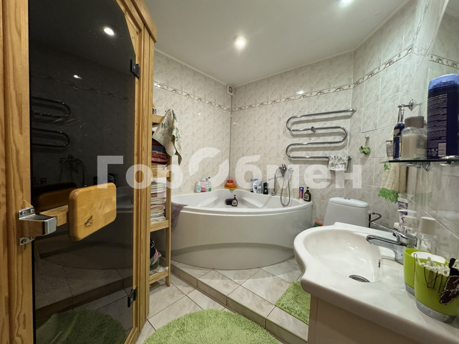 Продажа 4-комнатной квартиры, Зеленоградск, Россия,   Зеленоградский муниципальный округ