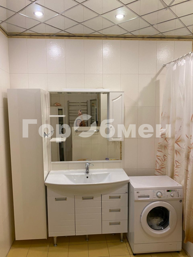 Аренда 3-комнатной квартиры, Москва, Россия,   улица Пырьева