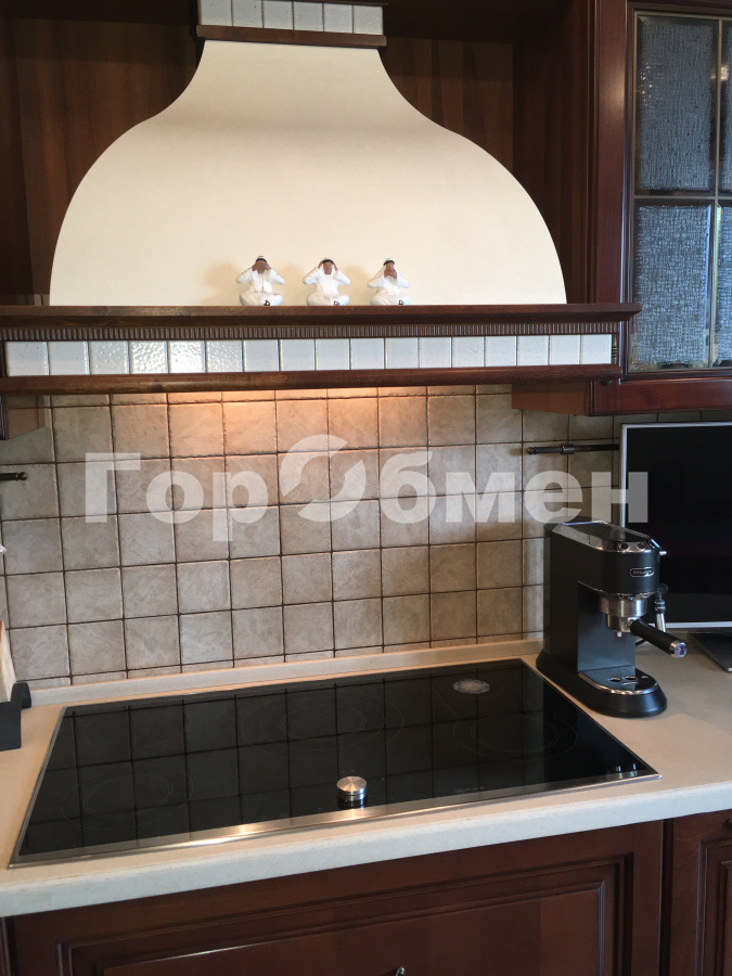 Аренда 2-комнатной квартиры, Москва, Россия,   Новочеркасский бульвар