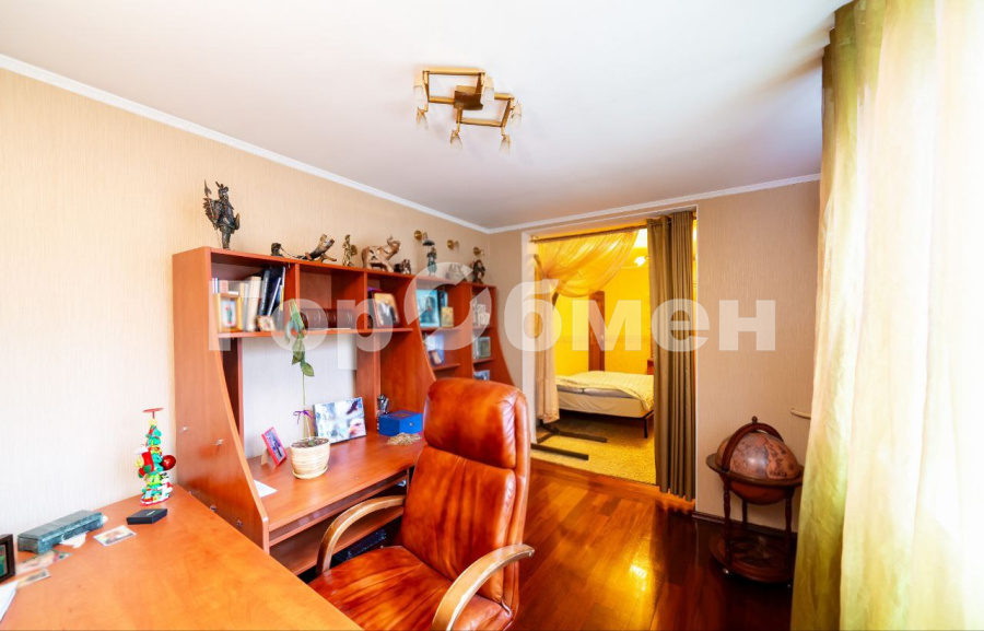 Продажа 4-комнатной квартиры, Королев, Россия,    микрорайон Юбилейный