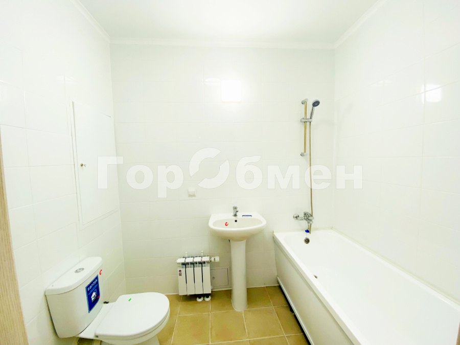 Продажа 3-комнатной квартиры, Москва, Россия,   улица Генерала Глаголева