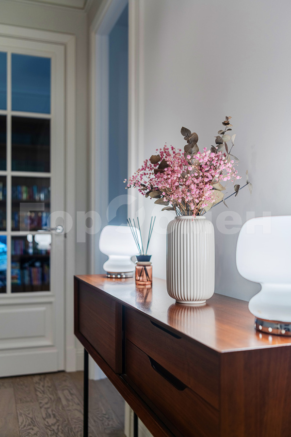 Продажа 3-комнатной квартиры, Москва, Россия,    Минская улица