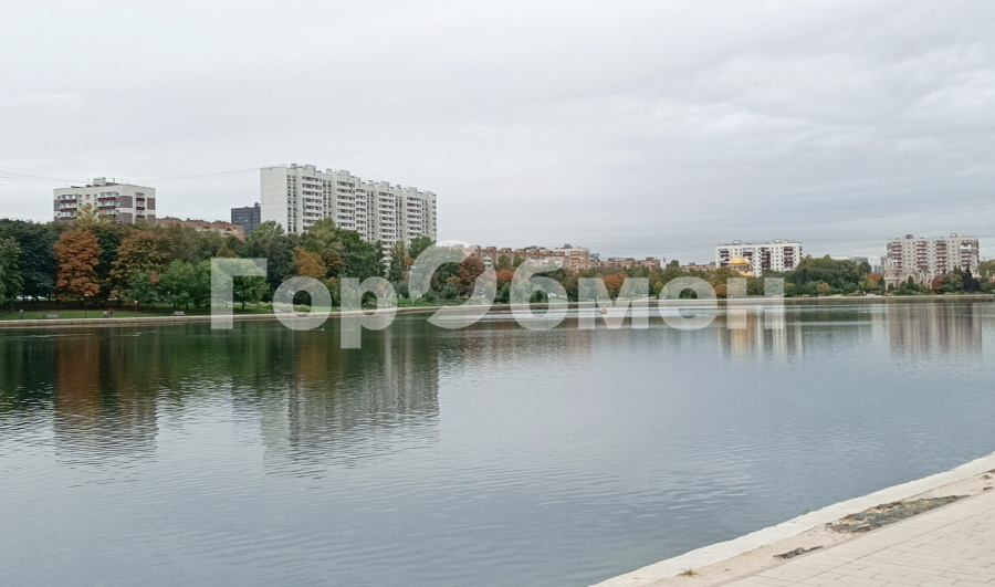 Продажа 2-комнатной квартиры, Москва, Россия,    Уссурийская улица