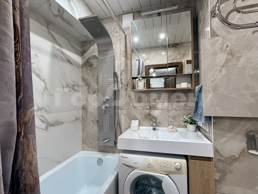 Аренда 3-комнатной квартиры, Москва, Россия,    Славянский бульвар